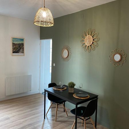 Les Remparts Apartment ฟูแฌร์ ภายนอก รูปภาพ