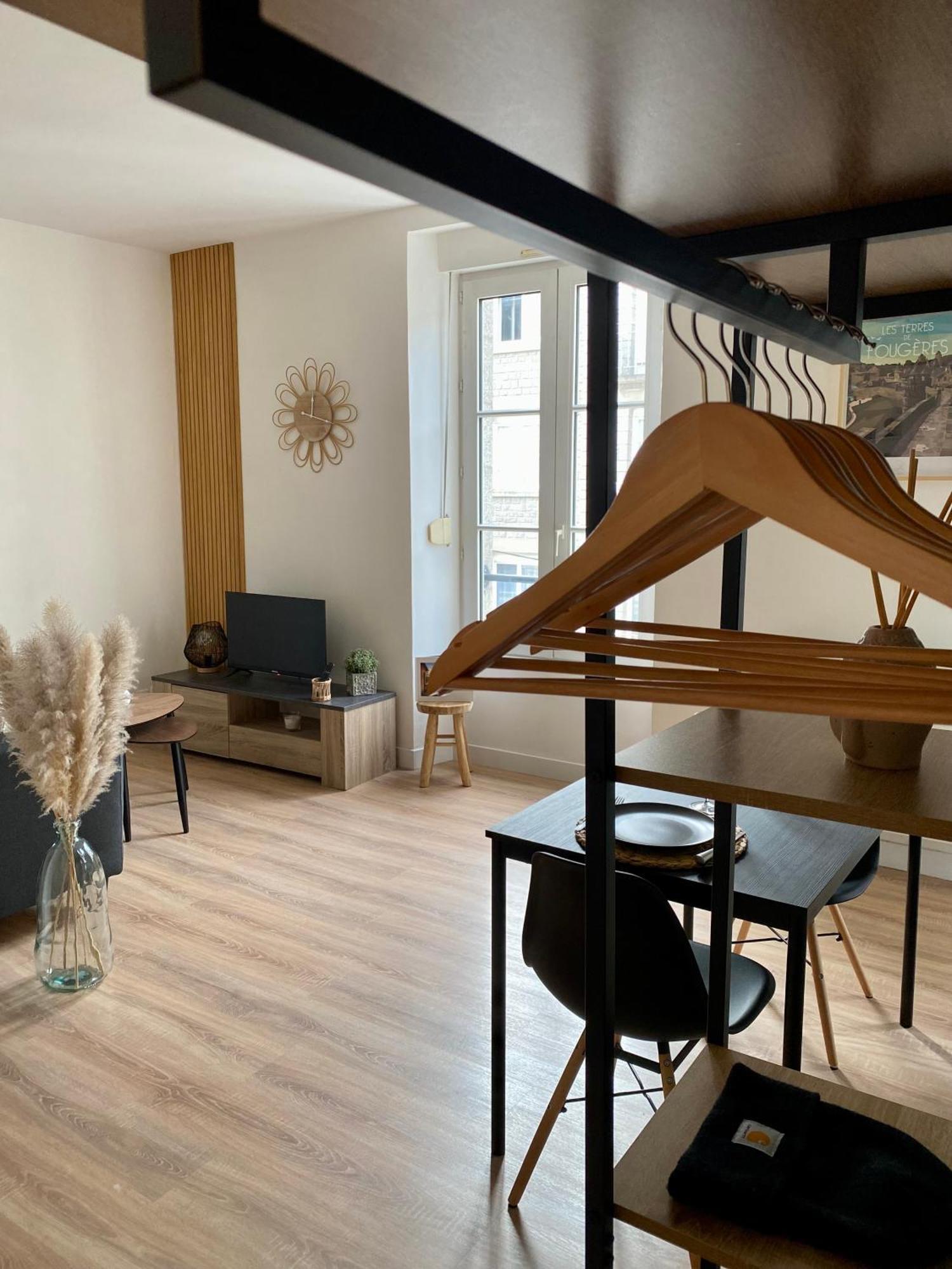 Les Remparts Apartment ฟูแฌร์ ภายนอก รูปภาพ